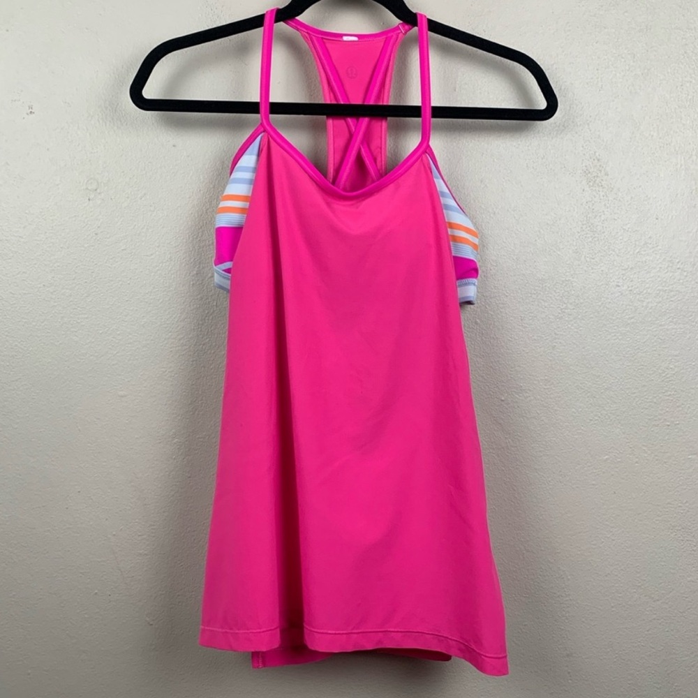 ⭐️bundle 2/$20⭐️Lululemon Tank Built-In Bra Pink Striped Striped Workout Top